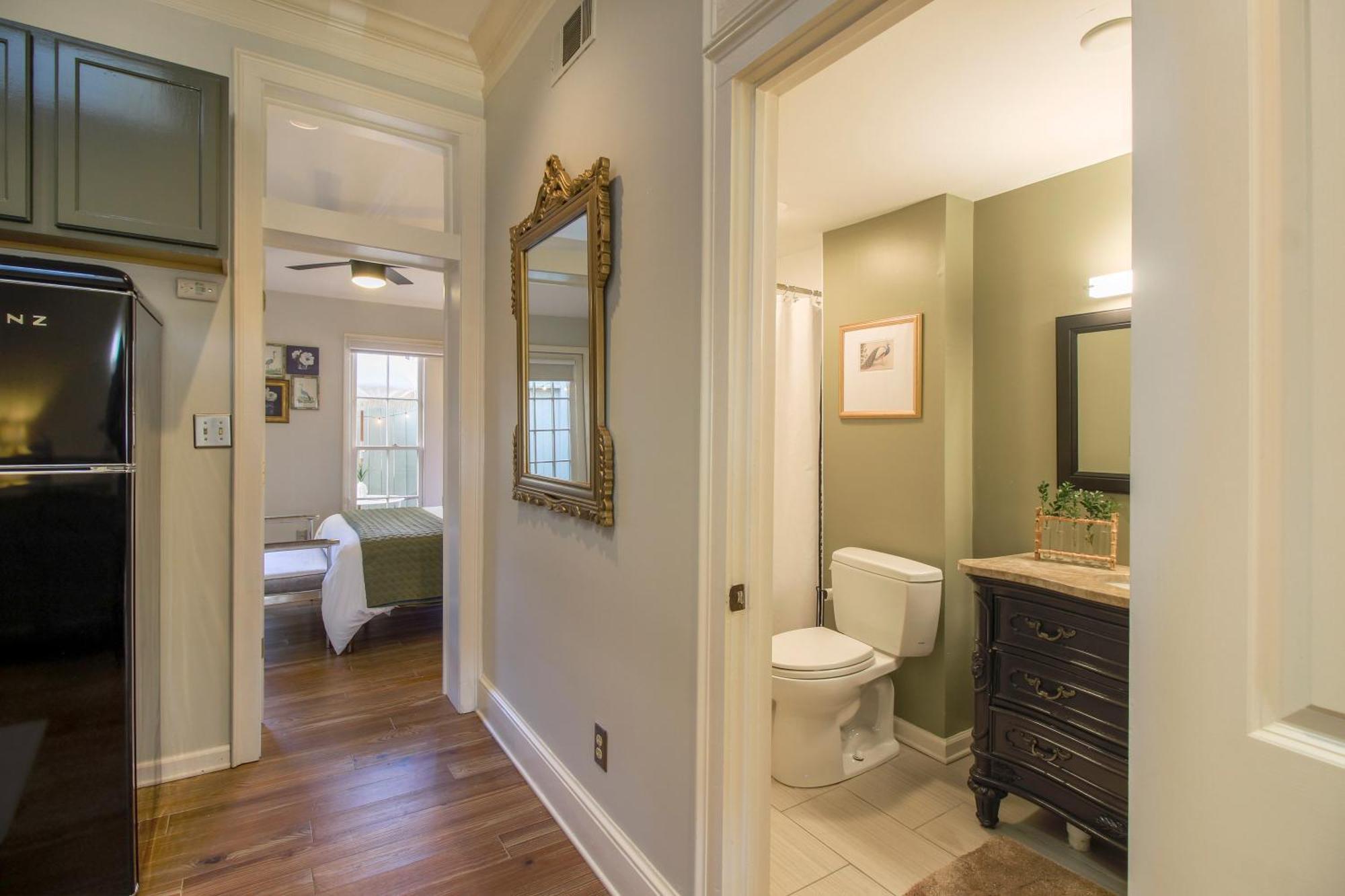 Private Patio Retreat In Charming Downtown Savannah Exterior foto