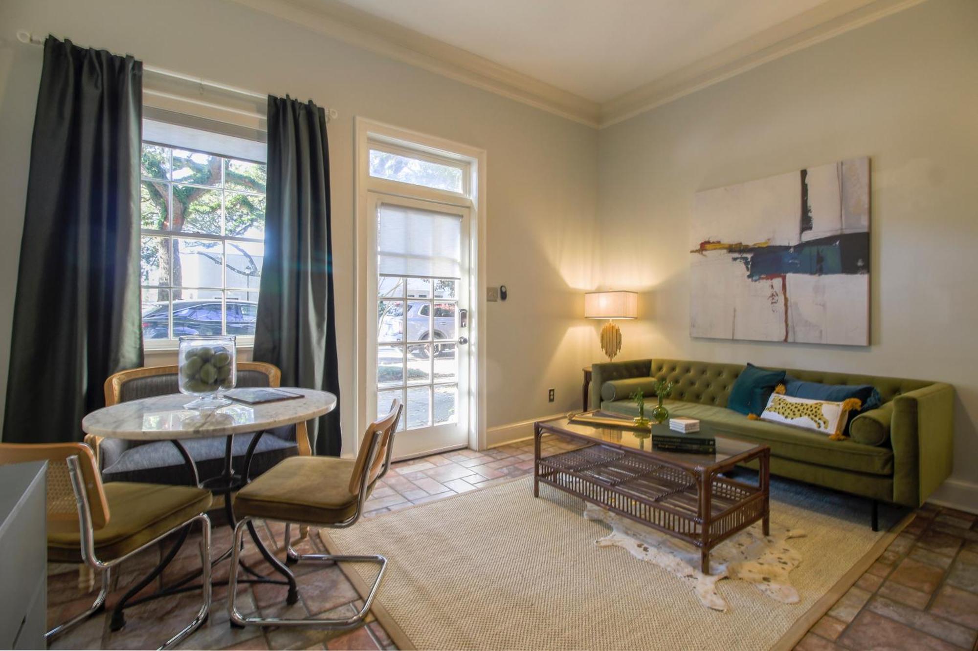 Private Patio Retreat In Charming Downtown Savannah Exterior foto